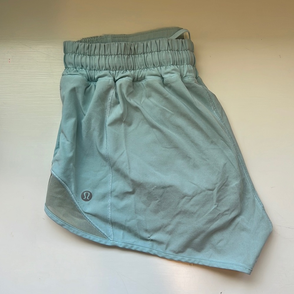 lululemon 2.5 hotty hot shorts #lululemon